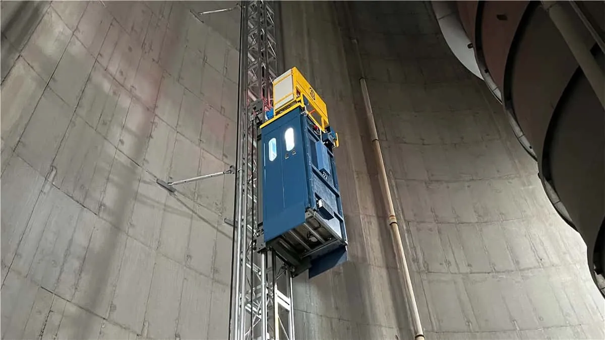 3s-construction-hoists-at-the-construction-sites