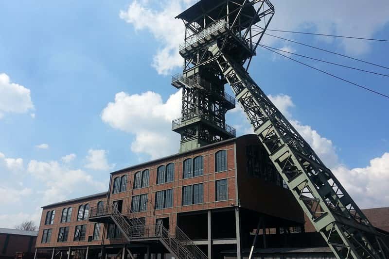 3S LIFT Ladder Hoist: Empowering Indonesian Client with Efficient Solar Panel Installation